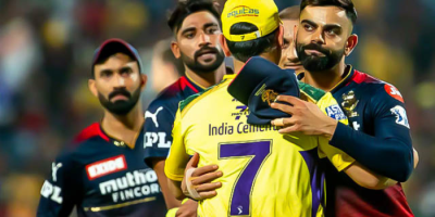 Dhoni Hugs Kohli